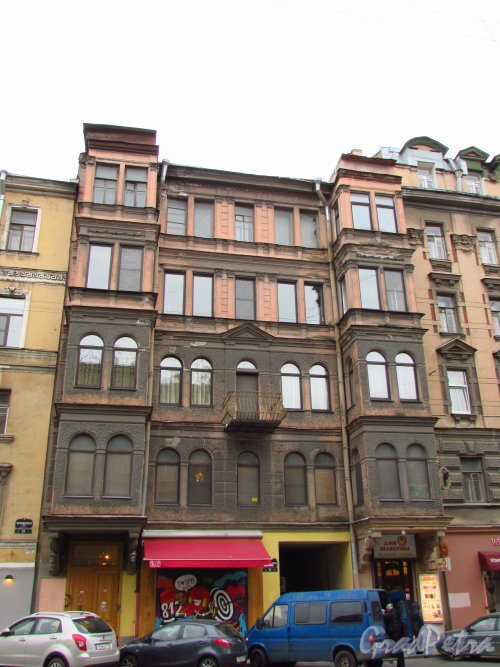улица Жуковского, дом 11. Общий вид фасада здания. Фото 21 октября 2016 года.
