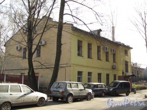  199057, г.Санкт-Петербург, Железноводская улица, дом 24, литера Б. Общий вид здания. Фото 30 апреля 2012 года.