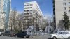 Улица Лени Голикова, дом 60. 9-этажный жилой дом серии 1ЛГ-600А 1969 года постройки. 7 парадных, 251 квартира. Фото 11 мая 2017 года.