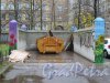 Торжковская ул., д. 2. Оформление мусорной площадки. фото ноябрь 2015 г.