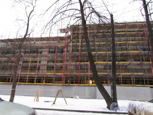 улица Правды, дом 3, литера А. Реконструкция общежития Академии балета им. Вагановой. Фото 4 февраля 2017 года.