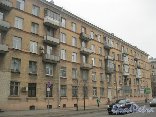 Варшавская ул., дом 96. Общий вид со стороны дома 61, корпус 1. Фото 16 февраля 2017 г.