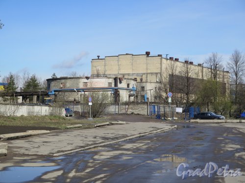 Фидерная ул. (Колпино), д. 2а. Промышленный объект со стороны Фидерной ул. фото апрель 2015 г.