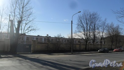 Студенческая улица, дом 24 (Квартал 6 «Ланское шоссе»). Автобаза ОАО «ТГК-1». Фото 30 марта 2017 года.