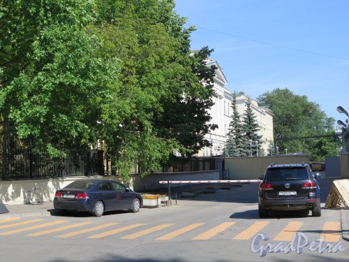 Госпитальная ул. Вид улицы со стороны Парадной ул. фото июль 2015 г.