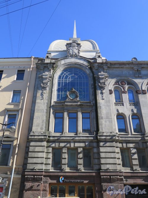 Большая Морская ул., д. 22. Здание Центральной телефонной станции. Левая часть фасада. Фото июль 2016 г